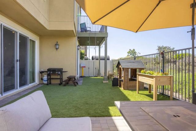 3022 Villeta Avenue, Carlsbad, CA 92010