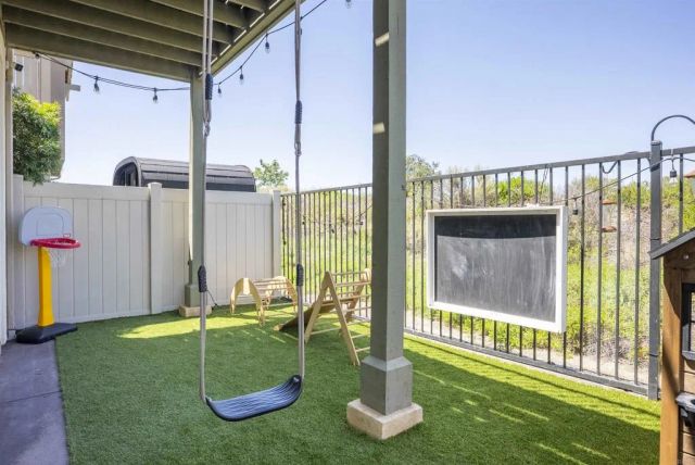 3022 Villeta Avenue, Carlsbad, CA 92010