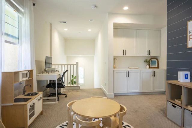 3022 Villeta Avenue, Carlsbad, CA 92010