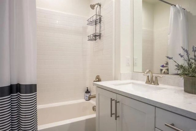 3022 Villeta Avenue, Carlsbad, CA 92010