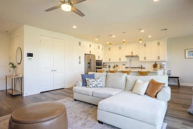 3022 Villeta Avenue, Carlsbad, CA 92010