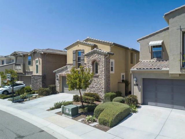 3022 Villeta Avenue, Carlsbad, CA 92010