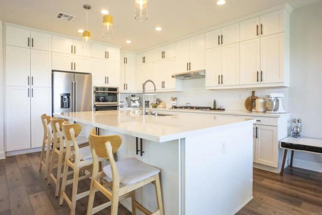 3022 Villeta Avenue, Carlsbad, CA 92010