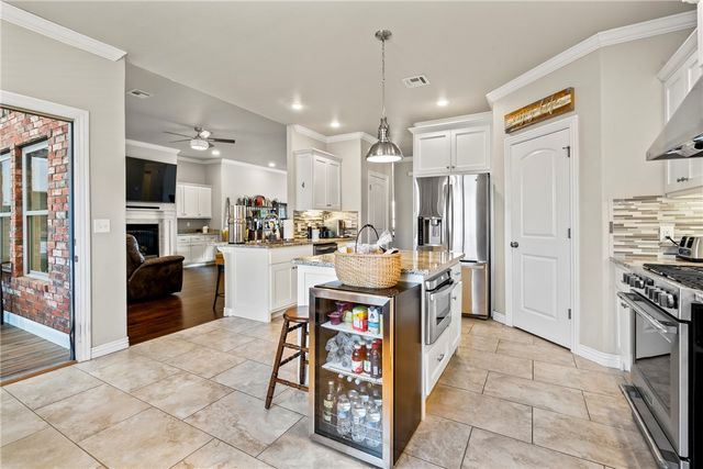 11005 David Court, Siloam Springs, AR 72761