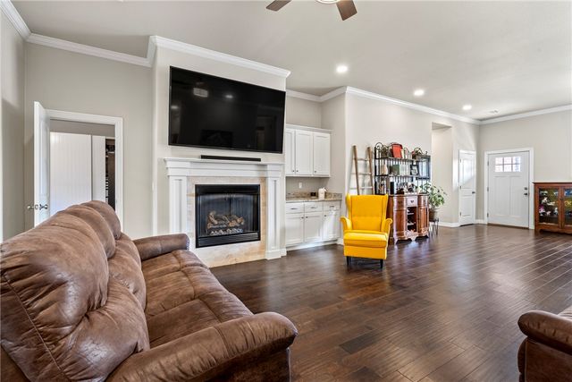 11005 David Court, Siloam Springs, AR 72761