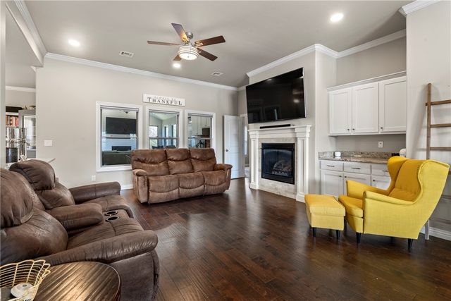 11005 David Court, Siloam Springs, AR 72761