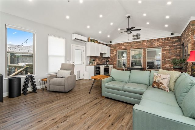 11005 David Court, Siloam Springs, AR 72761