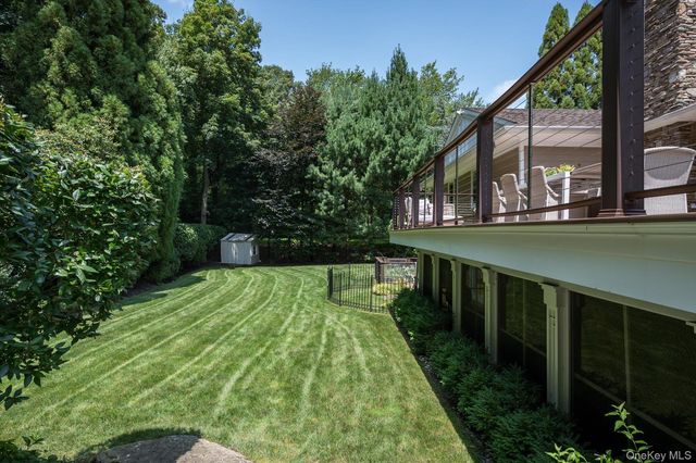 83 Karol Place, Muttontown, NY 11753