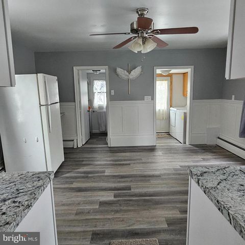 426 CENTER ST, Lykens, PA 17048