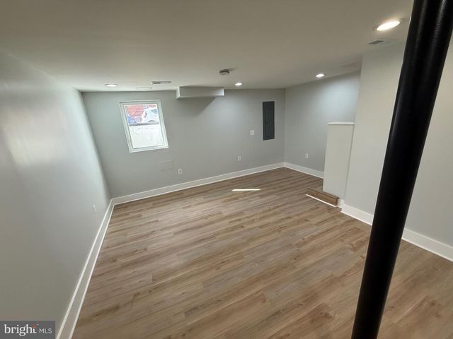 5049 8TH ST NE, Washington, DC 20017