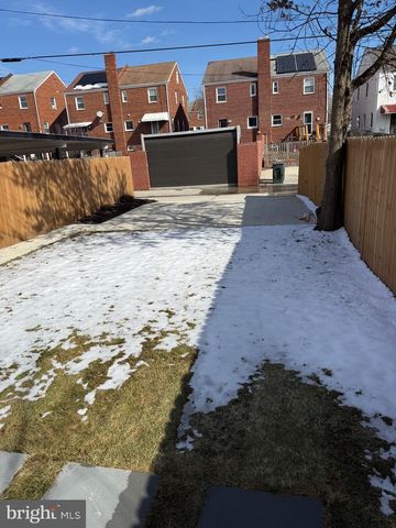 5049 8TH ST NE, Washington, DC 20017