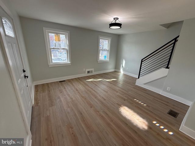 5049 8TH ST NE, Washington, DC 20017