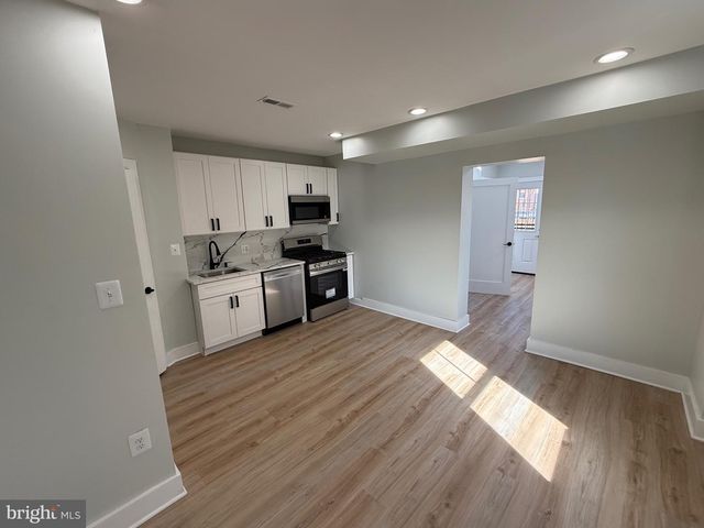 5049 8TH ST NE, Washington, DC 20017