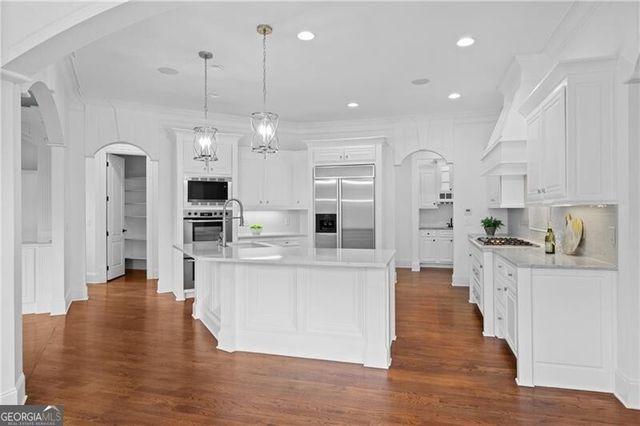 15884 Meadow King Court, Milton, GA 30004