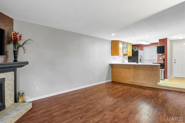 43 Breezy Knoll Lane, Lake St Louis, MO 63367