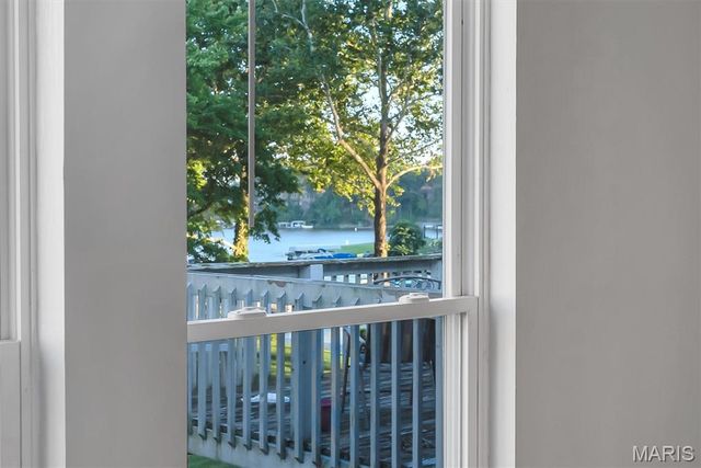 43 Breezy Knoll Lane, Lake St Louis, MO 63367
