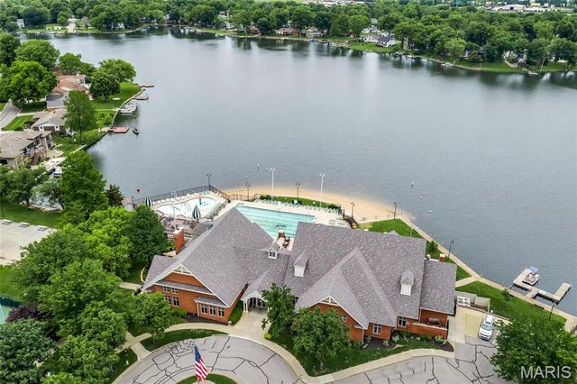 43 Breezy Knoll Lane, Lake St Louis, MO 63367