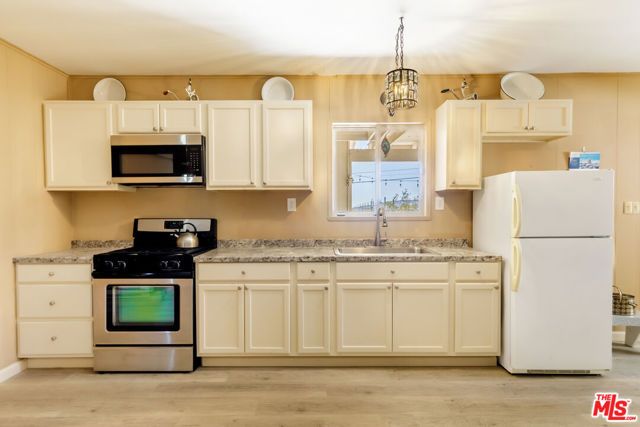 62137 Desert Air Road, Joshua Tree, CA 92252