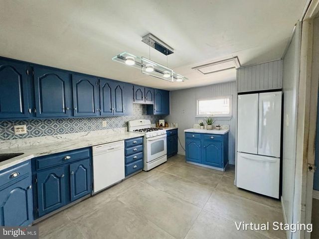 128 CURLEW ROAD, Tuckerton, NJ 08087