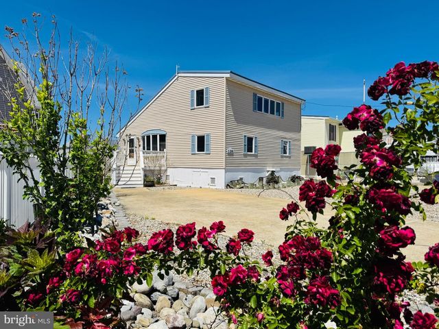 128 CURLEW ROAD, Tuckerton, NJ 08087