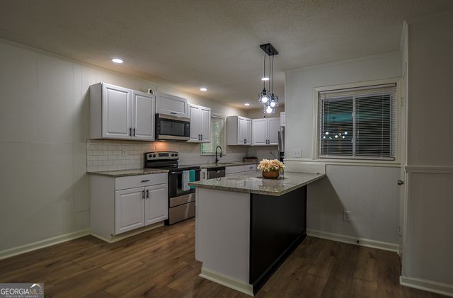 5640 Redan Circle, Stone Mountain, GA 30088
