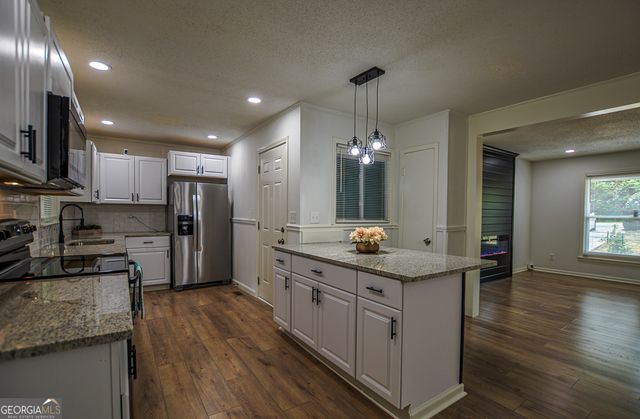 5640 Redan Circle, Stone Mountain, GA 30088