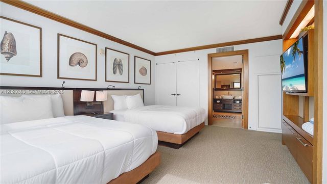 6801 Collins Ave 315, Miami Beach, FL 33141