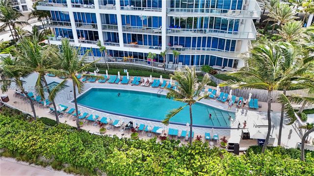 6801 Collins Ave 315, Miami Beach, FL 33141