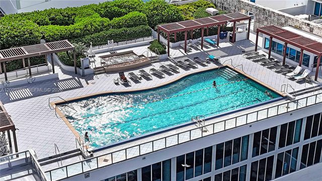 6801 Collins Ave 315, Miami Beach, FL 33141