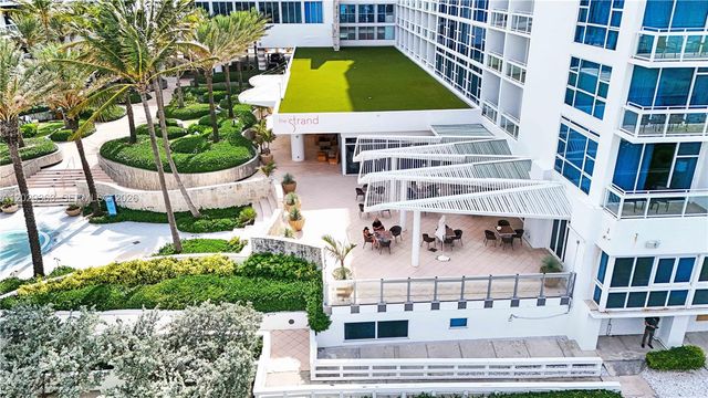 6801 Collins Ave 315, Miami Beach, FL 33141