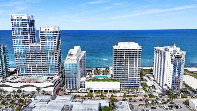 6801 Collins Ave 315, Miami Beach, FL 33141