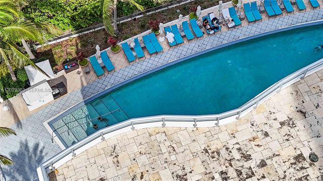 6801 Collins Ave 315, Miami Beach, FL 33141
