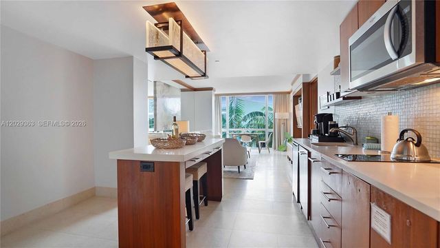 6801 Collins Ave 315, Miami Beach, FL 33141