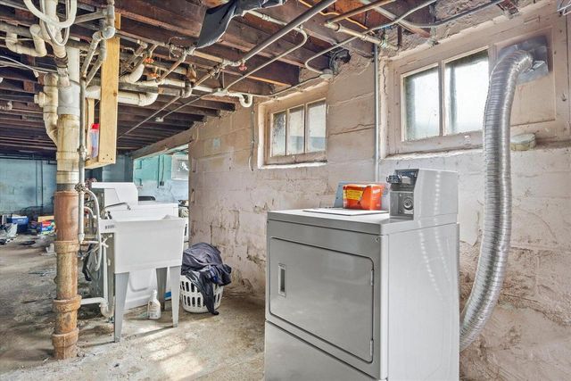 2715 76th STREET, Milwaukee, WI 53222