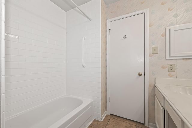 8914 Mattison Drive, Houston, TX 77088