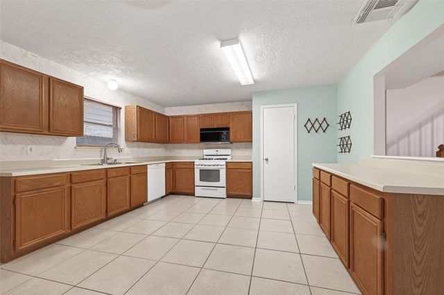 8914 Mattison Drive, Houston, TX 77088