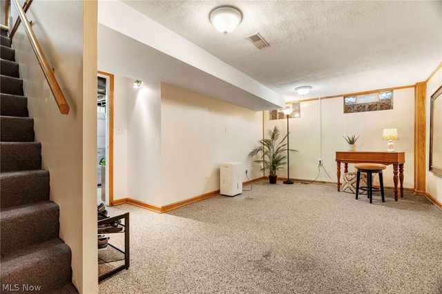 214 Westland Avenue NW, Massillon, OH 44646