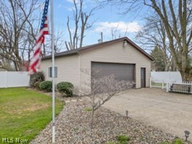 214 Westland Avenue NW, Massillon, OH 44646