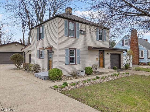 214 Westland Avenue NW, Massillon, OH 44646