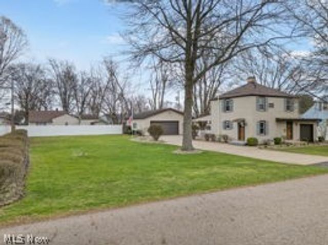 214 Westland Avenue NW, Massillon, OH 44646