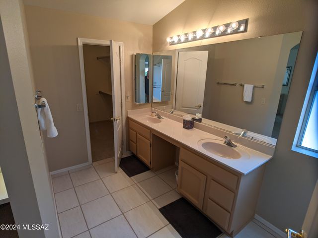 63945 E Orangewood Lane, Saddlebrooke, AZ 85739