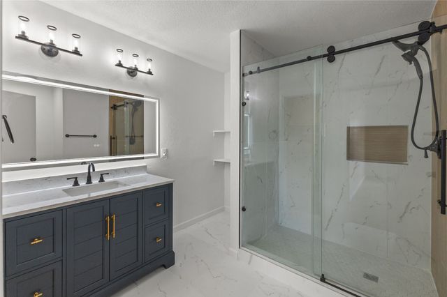 702 Lowe Drive, Cedar Hill, TX 75104