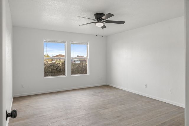 702 Lowe Drive, Cedar Hill, TX 75104