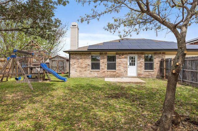 702 Lowe Drive, Cedar Hill, TX 75104