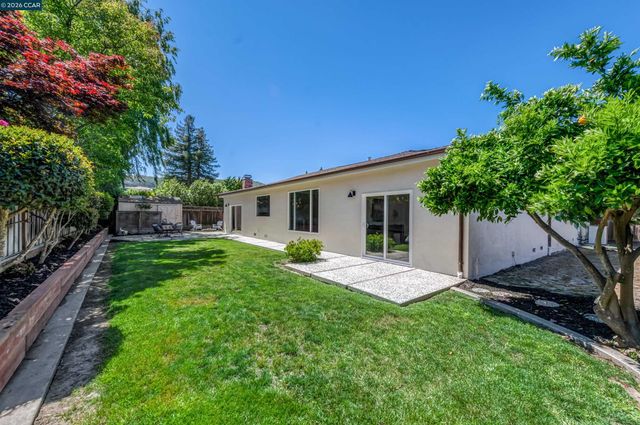 116 Meese Ct, Danville, CA 94526