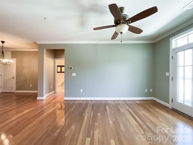518 Clarice Avenue 308, Charlotte, NC 28204