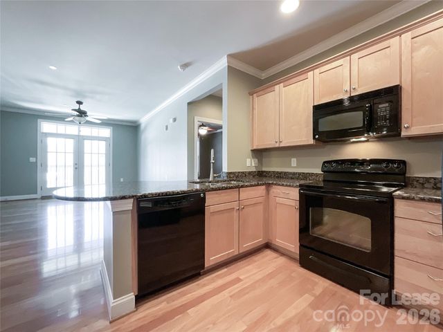 518 Clarice Avenue 308, Charlotte, NC 28204