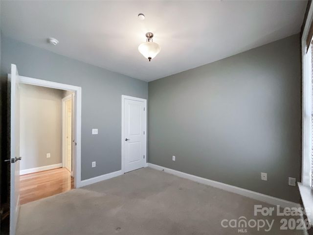 518 Clarice Avenue 308, Charlotte, NC 28204
