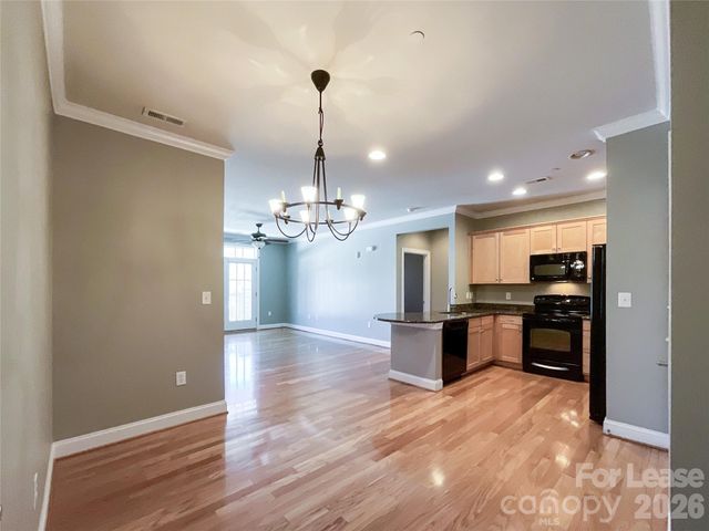 518 Clarice Avenue 308, Charlotte, NC 28204