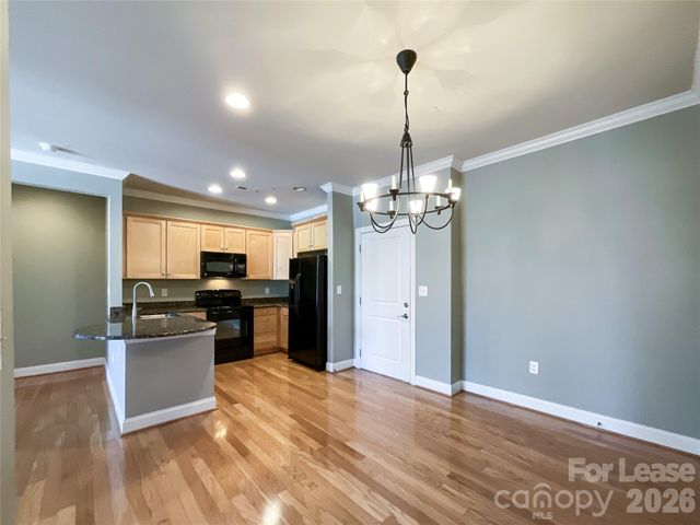 518 Clarice Avenue 308, Charlotte, NC 28204